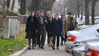 "Lopovi, lopovi": Selaković došao na suđenje u slučaju "Generalštab", građani ga izviždali (VIDEO)