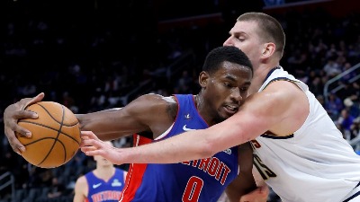 Denver nemoćan u Detroitu: Dabl-dabl Nikole Jokića