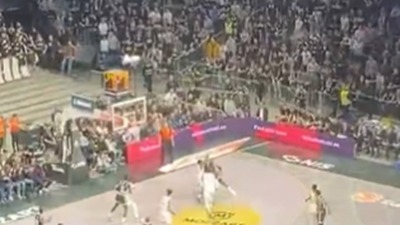 Grobari ponovo vređali Vučića i Mijailovića (VIDEO)