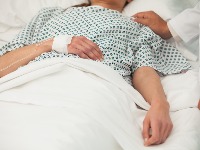 9 lekara mi je govorilo da mi nije ništa, a onda mi je otkriven RAK BUBREGA: Ignorisali su OVE simptome (FOTO) 