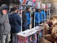 GASE SE SRPSKA SELA Omladinci SNS neće u obor sa svinjama