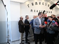 Popović: Posle više od 750 dana rekonstrukcije, vlast otvaranje gimnazije u Mladenovcu predstavlja kao istorijski događaj