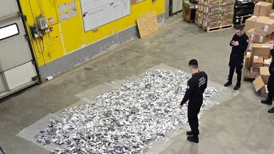 Droga u magacinu kurirske službe: Zaplenjeno preko milion psihoaktivnih tableta (FOTO)