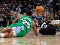 Bizarno: Minesota trejdovala Konlija - on se vraća posle tri dana