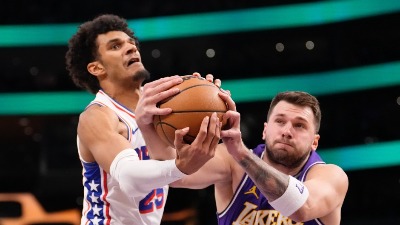 Horor u Los Anđelesu, Luka Dončić povređen (VIDEO)