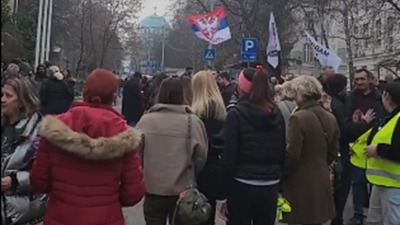 Protest podrške otpuštenoj sekretarki Medicinskog fakulteta (FOTO/VIDEO)