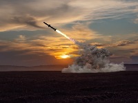 HAOS U ZALIVU Iran izveo raketni napad (FOTO/VIDEO)