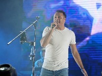 Poznati pevač Daniel Kajmakoski OTET u Beogradu!