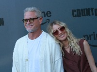 Glumac kojeg svi OBOŽAVAJU završio u KOLICIMA! Prijatelji se oglasili: Strašna bolest se pogoršala (FOTO) 