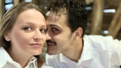 RAZVEO se poznati glumački par nakon 10 godina braka: Gledali ste ih u "Igri sudbine" - imaju dvoje dece