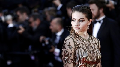 Udaje se najlepša devojka na svetu: Pamtimo je kao devojčicu sa naslovnice