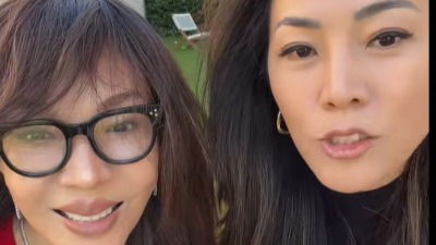 Ima 74 GODINE, a lice BEZ IJEDNE BORE: Domaća krema od samo 2 sastojka koju koristi ZALUDELA internet (VIDEO) 