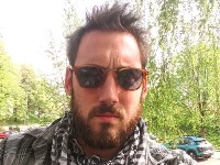 ŠOK PROMENA U ŽIVOTU PETRA STRUGARA. Napustio luksuz i preselio se u kontejner na Avali