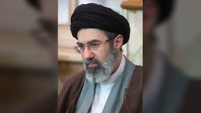 TAJNA KOJA TRESE TEHERAN: Novi vođa krije lice i otežano govori?