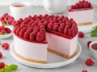 Čizkejk torta sa malinama bez pečenja: Kremasta i osvežavajuća rapsodija ukusa 