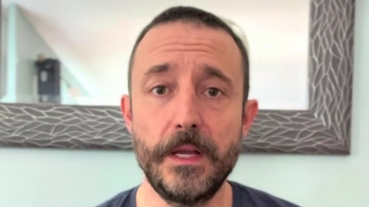 NJENA SENKA STOJI IZA USPEHA NIKOLE ĐURIČKA: Malo ko zna da je čuvena glumica iz „Kamiondžija“ i „Vrućeg vetra“ njegova baka