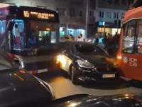 Uleteo u MAKAZICE: HAOS na uglu Takovske i Svetogorske (FOTO/VIDEO)