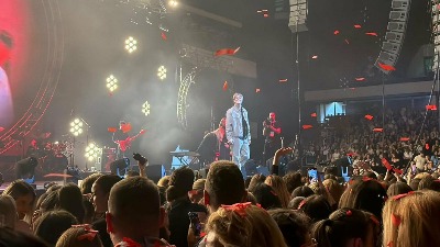 DIREKTNO NA PRVOM JOZINOVIĆEVOM KONCERTU U SRBIJI: Novi Sad svedoči rađanju velike regionalne zvezde