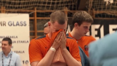Suze mladih futsalera! Deca iz Vrbasa slomljena posle poraza od Partizana (VIDEO)