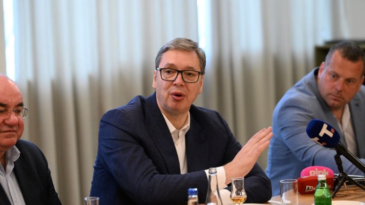Vučić: Sutra nas čeka da odredimo cenu goriva, to će ići na realnih 250 dinara za dizel, možda i preko