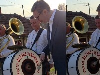 Vučić postao muzičar? (VIDEO)