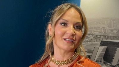 PRVO POJAVLJIVANJE POSLE KOLAPSA NA BINI! Jelena Tomašević ZA DIREKTNO progovorila o zdravlju i tragediji koja ju je slomila!