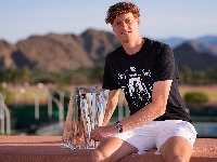 Siner posle dva taj-brejka slomio Medvedeva i osvojio Indijan Vels (VIDEO)