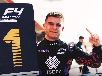 Petrović pokorio Aragon: Srpski vozač ispisao istoriju u Formuli 4