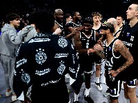 SKANDALČINA Oralni seks u avionu košarkaša Partizana (VIDEO)