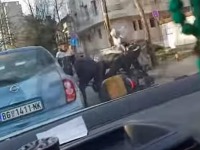 UŽAS u Beogradu: Pokušali da opljačkaju dostavljača USRED DANA (VIDEO)