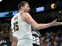 Bolan poraz Denvera i Jokić na ivici tripl-dabla uz jedan negativan rekord (FOTO/VIDEO)