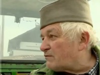 Poljoprivrednik: Nosite televizor umesto glave na ramenima (VIDEO)