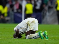 Udario kolenom rivala: Da li je as Reala trebalo da bude isključen? (VIDEO)