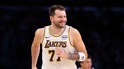 Katastrofa za Lejkerse: Evo koliko će Dončić biti van terena