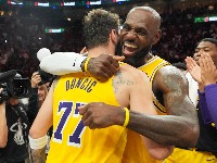 Dončićeva rafalna paljba u Majamiju - Slovenac ubacio 100 poena za manje od 24 sata! Lejkersi ovo čekaju još od Kobija (VIDEO)