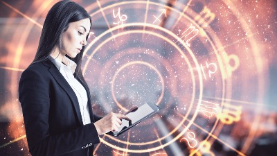 NEDELJNI HOROSKOP OD 26. APRILA DO 3. MAJA: Blizance čeka mnogo obaveza, Vage donose dobre poslovne odluke, Ribe očekuju ljubavni problemi