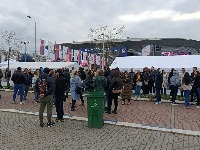 SRCE: Ko je zloupotrebio državna vozila za prevoz na Vučićev skup u Areni i koliko će to da košta građane Srbije?