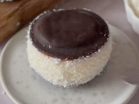 LAŽNE RUSKE KAPE KOJE OSVAJAJU NA PRVI ZALOGAJ! Sa Jafa keksom gotove za čas, pravićete ih non-stop