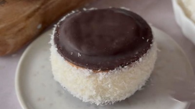 LAŽNE RUSKE KAPE KOJE OSVAJAJU NA PRVI ZALOGAJ! Sa Jafa keksom gotove za čas, pravićete ih non-stop