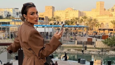 HTELI DA JOJ BACE KISELINU U LICE: PREKID SARADNJE pevačicu Senidah UMALO KOŠTAO ŽIVOTA