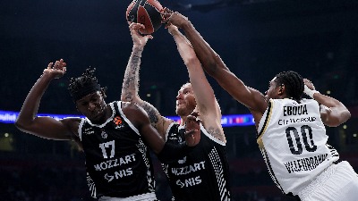 Partizan se mučio, pa slavio nad "fenjerašem": Četvrta uzastopna evroligaška pobeda crno-belih (VIDEO)