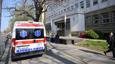 Dečak ubica iz "Ribnikara" pod rotacijom stigao u sud, tu je i Miljana Kecmanović