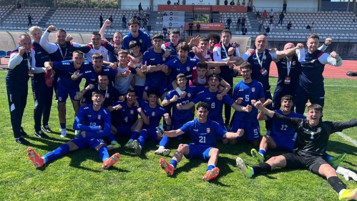 Spektakularna igra i pobeda Srbije protiv Engleske: Orlići idu ka Evropskom prvesntvu