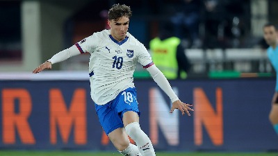 Pogledajte golove "orlića" protiv Engleske: Cvetkovićeva "lepotica" sa pola terena i solo-prodor Kostića (VIDEO)