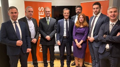 Opozicija učestvovala u Pariskom dijalogu - Stefanović: Ulazak u EU nije moguć sa Vučićevom autoritarnom vlašću