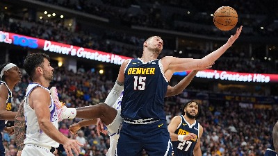 Igra se košarke i piše istoriju - samo je jedan igrač uradio ovo pre Jokića