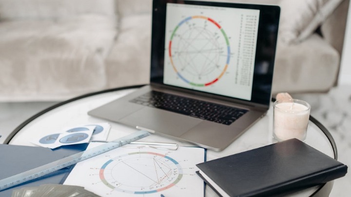 NEDELJNI HOROSKOP OD 30. MARTA DO 5. APRILA: Ovnovi nervozniji u poslu, Rakove očekuje zanimljiva sedmica (VIDEO) 