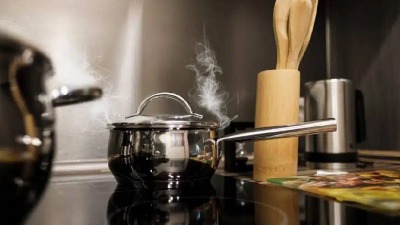 RUČAK ZA POLA SATA: Kremasta čorba sa krompirom i topljenim sirom