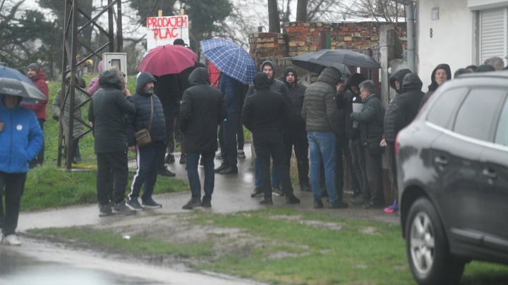 FRANCUZI PIŠU: Lokalni izbori u Srbiji napeti, obeleženi političkom polarizacijom