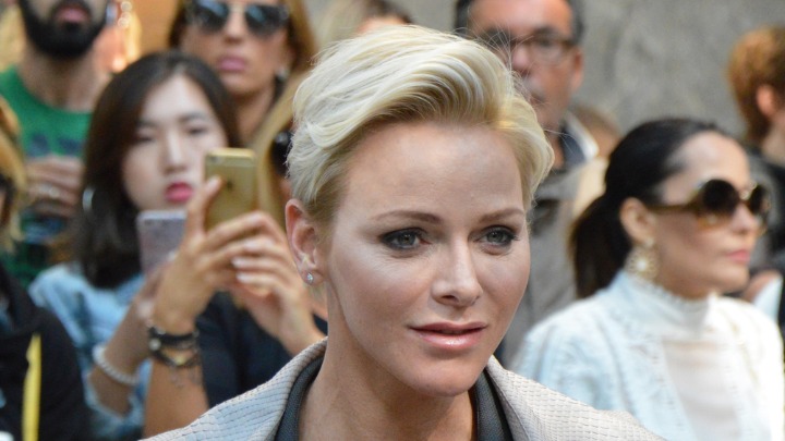 Samo 7 žena sme ovo da uradi: Papa u Monaku nakon skoro 5 vekova, evo šta je obukla princeza